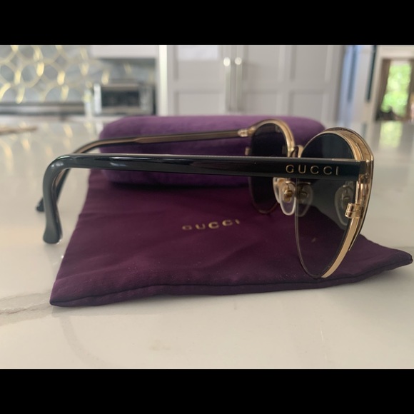 Gucci Sunglasses - Picture 2 of 3